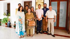 Rohini Kapur (second from left) with Madhulika (extreme left) with army chief General Bipin Rawat (right) at Army House, Rajaji Marg, on Sunday.(HT Photo) Rohini Kapur (second from left) with Madhulika (extreme left) with army chief General Bipin Rawat (right) at Army House, Rajaji Marg, on Sunday.(HT Photo)