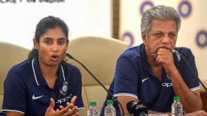 Indian women's ODI team captain Mithali Raj with head coach WV Raman.(PTI) Indian women's ODI team captain Mithali Raj with head coach WV Raman.(PTI)