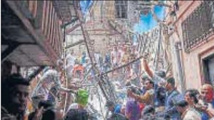 Kesarbai building collapse(HT Photo) Kesarbai building collapse(HT Photo)