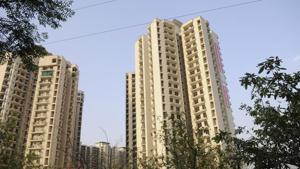 Amrapali homebuyers on Thursday wrote a letter to senior advocate R Venkataramani, the court receiver, requesting him to immediately start execution of registration of the flats as per the SC order.(Burhaan Kinu / HT Photo) Amrapali homebuyers on Thursday wrote a letter to senior advocate R Venkataramani, the court receiver, requesting him to immediately start execution of registration of the flats as per the SC order.(Burhaan Kinu / HT Photo)