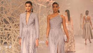Fringe fair: Embellished tone on tone fringed ensembles make for a funky and fun look. Add some colour on the eyes to accentuate the look(IANS) Fringe fair: Embellished tone on tone fringed ensembles make for a funky and fun look. Add some colour on the eyes to accentuate the look(IANS)