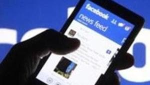 If the Facebook software detects a potential suicide, it alerts a team of Facebook workers who specialise in handling such reports.(REUTERS) If the Facebook software detects a potential suicide, it alerts a team of Facebook workers who specialise in handling such reports.(REUTERS)