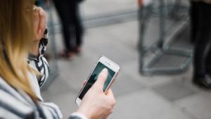 Phone movement patterns can predict your personality type.(Unsplash) Phone movement patterns can predict your personality type.(Unsplash)