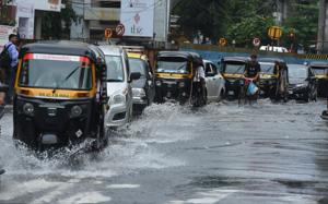The downpour also led to waterlogging, flight and railway disruptions, and traffic jams across the city.(HT PHOTO) The downpour also led to waterlogging, flight and railway disruptions, and traffic jams across the city.(HT PHOTO)