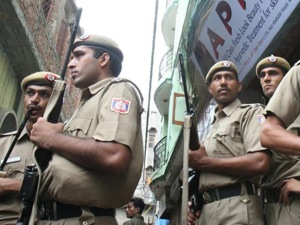The officer said that the duo was busted when they were called by a person in Garhi village to make a duplicate key of a cupboard.(HT Photo) The officer said that the duo was busted when they were called by a person in Garhi village to make a duplicate key of a cupboard.(HT Photo)