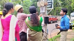 An idea mooted by innovator Rishikesh CS has caught the imagination of the Kerala power board to prevent deaths due to snapping of power lines.(HT PHOTO.) An idea mooted by innovator Rishikesh CS has caught the imagination of the Kerala power board to prevent deaths due to snapping of power lines.(HT PHOTO.)