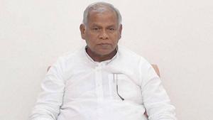 Former Bihar CM Jitan Ram Manjhi backed Azam Khan whose sexist remarks against BJP MLA Rama Devi have sparked criticism.(PTI Photo) Former Bihar CM Jitan Ram Manjhi backed Azam Khan whose sexist remarks against BJP MLA Rama Devi have sparked criticism.(PTI Photo)