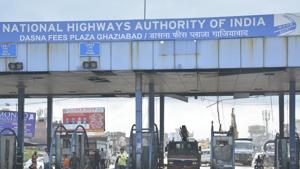 The NHAI shut down the Dasna Toll Plaza, in Ghaziabad on Sunday July 28, 2019.(Sakib Ali / HT Photo) The NHAI shut down the Dasna Toll Plaza, in Ghaziabad on Sunday July 28, 2019.(Sakib Ali / HT Photo)