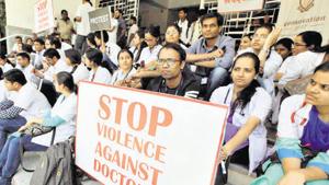 At least 50,000 people are treated in the out-patient department (OPD) clinics of government hospitals, and roughly 40% of them are patients from outside of Delhi where they lack access to adequate medical services.(HT FILE Photo) At least 50,000 people are treated in the out-patient department (OPD) clinics of government hospitals, and roughly 40% of them are patients from outside of Delhi where they lack access to adequate medical services.(HT FILE Photo)
