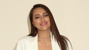 Sonakshi Sinha during the promotions of her upcoming film Khandaani Shafakhana.(IANS) Sonakshi Sinha during the promotions of her upcoming film Khandaani Shafakhana.(IANS)