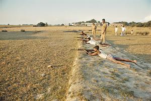 Mukti Bahini liberation army troops in what was then East Pakistan (now Bangladesh) in November 1971.(Popperfoto via Getty Images) Mukti Bahini liberation army troops in what was then East Pakistan (now Bangladesh) in November 1971.(Popperfoto via Getty Images)