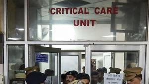Three cops deployed for Unnao rape survivor’s security have been suspended for negligence.(PTI Photo) Three cops deployed for Unnao rape survivor’s security have been suspended for negligence.(PTI Photo)
