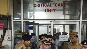 In the letter, the lawyer said that he was an advocate as well as a witness in the Unnao rape case and his application for a gun licence was s stuck because of alleged influence and pressure from the people in power.(HT Photo) In the letter, the lawyer said that he was an advocate as well as a witness in the Unnao rape case and his application for a gun licence was s stuck because of alleged influence and pressure from the people in power.(HT Photo)