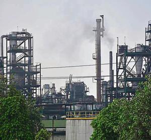 According to officials, Ghaziabad has about 200 industrial units that use solid fuels, while Gautam Budh Nagar has about 120.(HT archive) According to officials, Ghaziabad has about 200 industrial units that use solid fuels, while Gautam Budh Nagar has about 120.(HT archive)