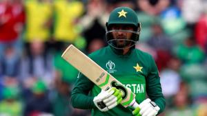 Shoaib Malik unlikely to get a PCB central contract(Action Images via Reuters)