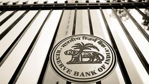 RBI issued notices to the banks to show cause as to why penalty should not be imposed.(REUTERS photo) RBI issued notices to the banks to show cause as to why penalty should not be imposed.(REUTERS photo)