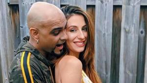 Raghu Ram announced his wife Natalie Di Luccio’s pregnancy with an adorable picture.(Instagram) Raghu Ram announced his wife Natalie Di Luccio’s pregnancy with an adorable picture.(Instagram)