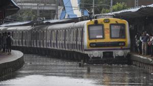 Mumbai railway system affected due to heavy rainfall.(Kunal Patil/HT Photo) Mumbai railway system affected due to heavy rainfall.(Kunal Patil/HT Photo)