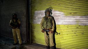 Indian soldiers stand guard in the night in Srinagar, India, Sunday, Aug. 4, 2019. Authorities have decided to impose restrictions across the Kashmir Valley from early Monday morning.(Photo: AP) Indian soldiers stand guard in the night in Srinagar, India, Sunday, Aug. 4, 2019. Authorities have decided to impose restrictions across the Kashmir Valley from early Monday morning.(Photo: AP)