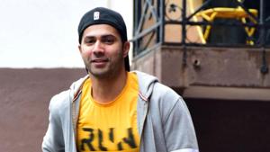 Bollywood actor Varun Dhawan spotted at Andheri in Mumbai Bollywood actor Varun Dhawan spotted at Andheri in Mumbai