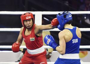 Boxer Sarita Devi (in Red) in a bout against Switzerland`s Diana Sandra Brugger (in Blue) during AIBA Women's World Boxing Championships 2018.(Sanjeev Verma/HT PHOTO) Boxer Sarita Devi (in Red) in a bout against Switzerland`s Diana Sandra Brugger (in Blue) during AIBA Women's World Boxing Championships 2018.(Sanjeev Verma/HT PHOTO)