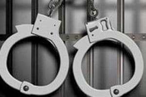 A 25-year-old man from Kalina was arrested for allegedly assaulting a traffic constable after being stopped for a traffic violation in Santacruz (East) on Saturday.