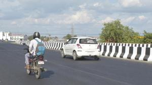 The bridge was declared unsafe to use by the BMC on July 4 , 2019 .(Hindustan Times Photo) The bridge was declared unsafe to use by the BMC on July 4 , 2019 .(Hindustan Times Photo)