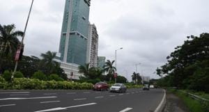 The Brihanmumbai Municipal Corporation (BMC) on Friday decided to revive four pending road infrastructure projects for the city(Hindustan Times) The Brihanmumbai Municipal Corporation (BMC) on Friday decided to revive four pending road infrastructure projects for the city(Hindustan Times)