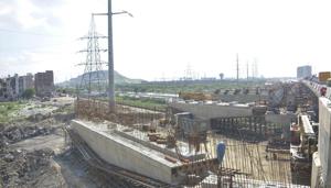 Water supply to Indirapuram will be halved due to ongoing work for the Delhi-Meerut Expressway.(Sakib Ali /HT photo) Water supply to Indirapuram will be halved due to ongoing work for the Delhi-Meerut Expressway.(Sakib Ali /HT photo)