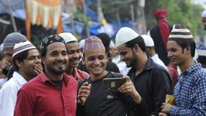 Gautam Budh Nagar celebrated Eid on Monday peacefully amid heavy deployment of police.(Photo by Sunil Ghosh / Hindustan Times) Gautam Budh Nagar celebrated Eid on Monday peacefully amid heavy deployment of police.(Photo by Sunil Ghosh / Hindustan Times)