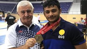 Deepak Punia became India’s first junior World Champion in 18 years(Twitter) Deepak Punia became India’s first junior World Champion in 18 years(Twitter)