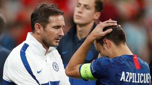 Chelsea manager Frank Lampard and Cesar Azpilicueta look dejected after losing the match against Liverpool(Action Images via Reuters) Chelsea manager Frank Lampard and Cesar Azpilicueta look dejected after losing the match against Liverpool(Action Images via Reuters)