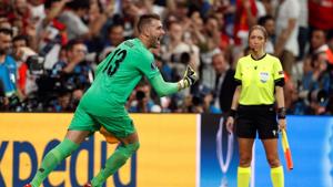 Liverpool's Adrian celebrates winning the UEFA Super Cup(Action Images via Reuters) Liverpool's Adrian celebrates winning the UEFA Super Cup(Action Images via Reuters)