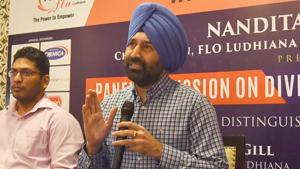 Ludhiana police commissioner Sukhchain Singh Gill during a programme organised by Federation of Chamber of Commerce and Industries Ladies Organisationin on Saturday.(HT Photo) Ludhiana police commissioner Sukhchain Singh Gill during a programme organised by Federation of Chamber of Commerce and Industries Ladies Organisationin on Saturday.(HT Photo)
