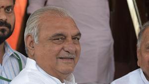 In escalating his demand for change of leadership, Hooda is hoping to repeat the precedent of next door Punjab where Capt Amarinder Singh had, just before the 2017 assembly polls, forced the high command to jettison state party chief Partap Singh Bajwa and put him in the saddle.(Mohd Zakir/HT PHOTO) In escalating his demand for change of leadership, Hooda is hoping to repeat the precedent of next door Punjab where Capt Amarinder Singh had, just before the 2017 assembly polls, forced the high command to jettison state party chief Partap Singh Bajwa and put him in the saddle.(Mohd Zakir/HT PHOTO)