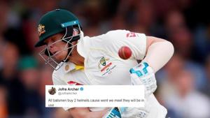 Steve Smith struck on the neck by a Jofra Archer bouncer.(Reuters) Steve Smith struck on the neck by a Jofra Archer bouncer.(Reuters)