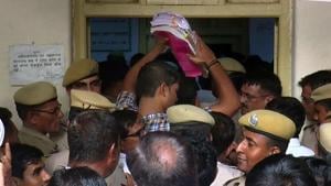 Rush outside the courtroom on the day of judgement in Pehlu Khan case in Alwar. According to the forensic report, seen by HT, the two separate videos shot on April 1, 2017 – which captured a mob attacking the 55-year-old Khan – were not tampered with.(HT file photo) Rush outside the courtroom on the day of judgement in Pehlu Khan case in Alwar. According to the forensic report, seen by HT, the two separate videos shot on April 1, 2017 – which captured a mob attacking the 55-year-old Khan – were not tampered with.(HT file photo)