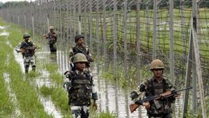 Assam Rifles (AR), Border Security Force (BSF), Central Reserve Police Force (CRPF), Central Industrial Security Force (CISF), Indo-Tibetan Border Police (ITBP), and Sashastra Seema Bal (SSB) form a part of CAPF and are deployed across the country. Except for Assam Rifles and CISF, personnel between the ranks of jawan and commandant in the CAPFs used to retire at the age of 57.(Nitin Kanotra / Hindustan Times) Assam Rifles (AR), Border Security Force (BSF), Central Reserve Police Force (CRPF), Central Industrial Security Force (CISF), Indo-Tibetan Border Police (ITBP), and Sashastra Seema Bal (SSB) form a part of CAPF and are deployed across the country. Except for Assam Rifles and CISF, personnel between the ranks of jawan and commandant in the CAPFs used to retire at the age of 57.(Nitin Kanotra / Hindustan Times)