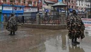 Barricades around the Clock Tower in Srinagar’s city centre Lal Chowk were removed after 15 days on Tuesday, allowing the movement of people and traffic in the commercial hub.(Waseem Andrabi/ Hindustan Times)