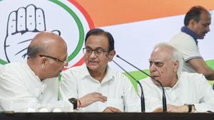 P Chidambaram read out a statement explaining his stance vis-a-vis the look out notice issued against him by the ED and CBI(HT Photo) P Chidambaram read out a statement explaining his stance vis-a-vis the look out notice issued against him by the ED and CBI(HT Photo)