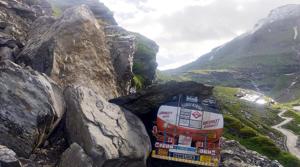 An oil tanker that was hit by a boulder following a landslide in Marhi near Rohtang Pass in Kullu on Tuesday, August 20, 2019.(ANI) An oil tanker that was hit by a boulder following a landslide in Marhi near Rohtang Pass in Kullu on Tuesday, August 20, 2019.(ANI)