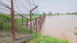 An inundated stretch along the fence on the Indo-Pakistan border in Ferozepur(HT PHOTO) An inundated stretch along the fence on the Indo-Pakistan border in Ferozepur(HT PHOTO)