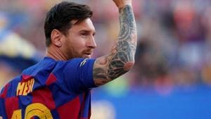Barcelona's Lionel Messi waves to fans.(REUTERS) Barcelona's Lionel Messi waves to fans.(REUTERS)