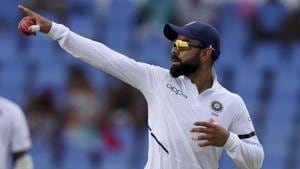 India's captain Virat Kohli wears black armband on third day of first Test.(AP) India's captain Virat Kohli wears black armband on third day of first Test.(AP)