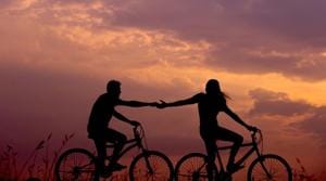 Partner empathy was positively associated with pain tolerance and inversely associated with sensory pain experience.(Unsplash) Partner empathy was positively associated with pain tolerance and inversely associated with sensory pain experience.(Unsplash)