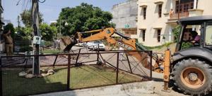 The permitted area for landscaping can be used for planting grass, ornamental shrubs, cactus, seasonal flowers and ornamental trees only.(HT PHOTO) The permitted area for landscaping can be used for planting grass, ornamental shrubs, cactus, seasonal flowers and ornamental trees only.(HT PHOTO)