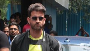 Hrithik Roshan spotted in Mumbai.(IANS) Hrithik Roshan spotted in Mumbai.(IANS)