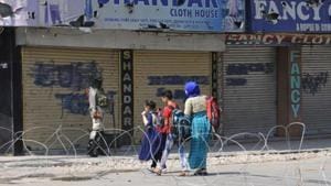 Jammu and Kashmir has been under restrictions since August 5 when the Central government abrogated Article 370 of the Indian Constitution.(HT Photo) Jammu and Kashmir has been under restrictions since August 5 when the Central government abrogated Article 370 of the Indian Constitution.(HT Photo)