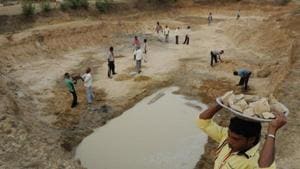 Rain water harvesting. (Representational image)(Hindustan Times/Samir Jana) Rain water harvesting. (Representational image)(Hindustan Times/Samir Jana)
