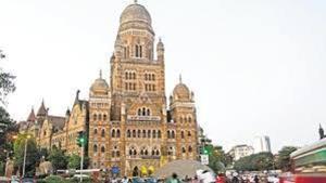 Shah and Parekh Company is the only bidder that has expressed interest in carrying out the repair work ordered by BMC.(HT FILE)